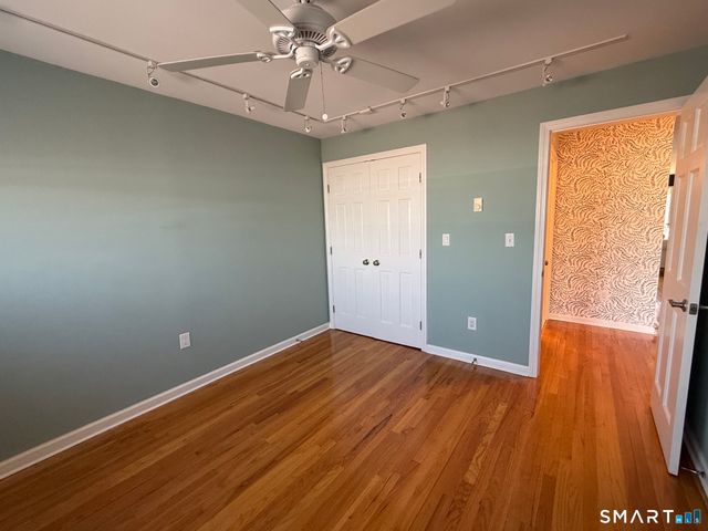 255 West Walk 255, West Haven, CT 06516