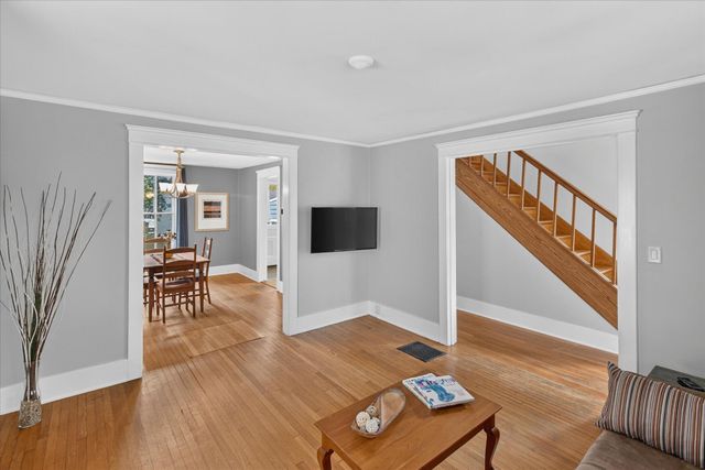 121 Kenwood Avenue, Ann Arbor, MI 48103