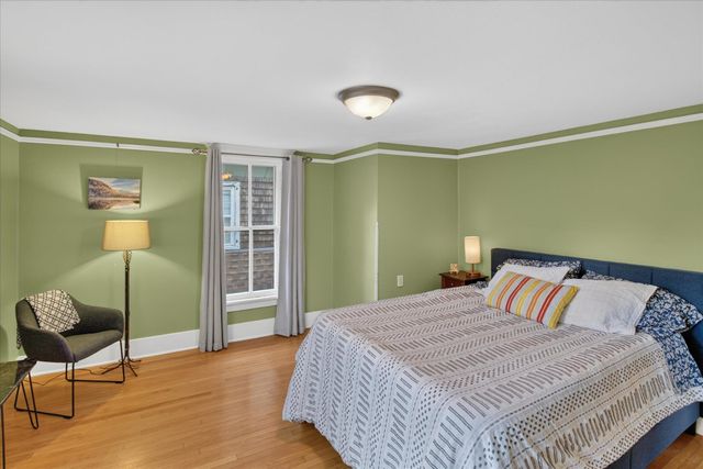 121 Kenwood Avenue, Ann Arbor, MI 48103