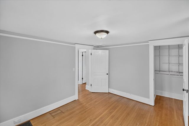 121 Kenwood Avenue, Ann Arbor, MI 48103