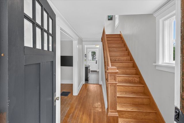 121 Kenwood Avenue, Ann Arbor, MI 48103