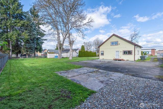 1215 30th Avenue, Longview, WA 98632