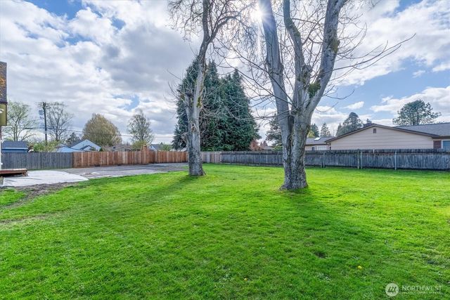 1215 30th Avenue, Longview, WA 98632