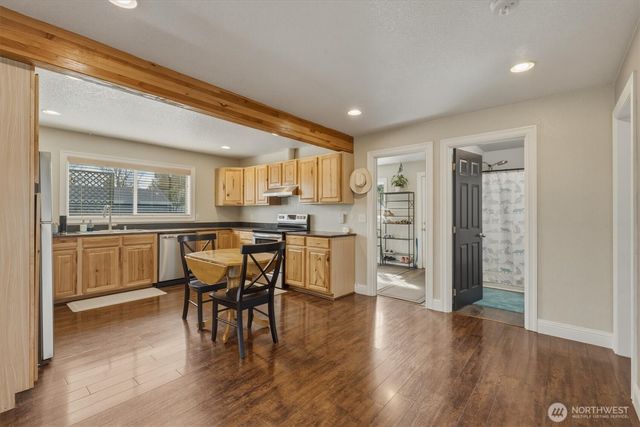 1215 30th Avenue, Longview, WA 98632