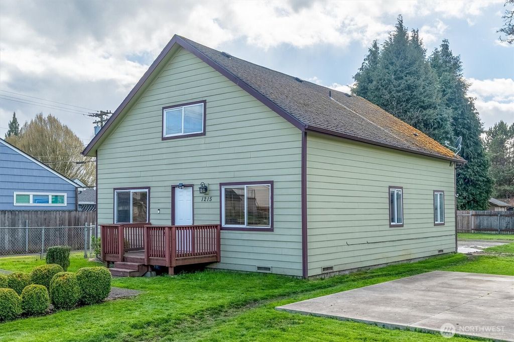 1215 30th Avenue, Longview, WA 98632