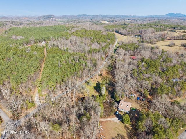 1033 Gamble Gap Rd, Tellico Plains, TN 37385