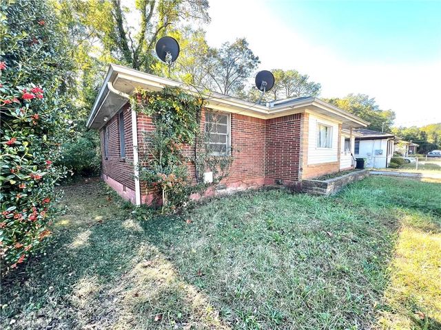 2885 Laguna Drive, Decatur, GA 30032