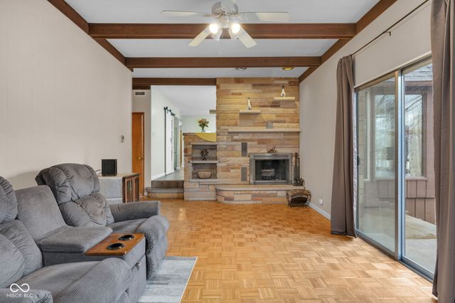 4242 Lakewood Court, Clayton, IN 46118