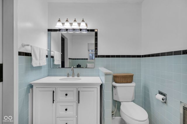 4242 Lakewood Court, Clayton, IN 46118