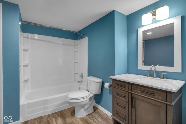 4242 Lakewood Court, Clayton, IN 46118