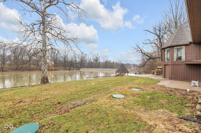 4242 Lakewood Court, Clayton, IN 46118