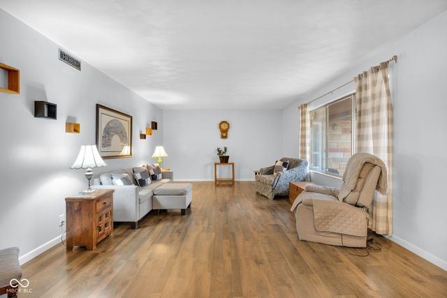 4242 Lakewood Court, Clayton, IN 46118