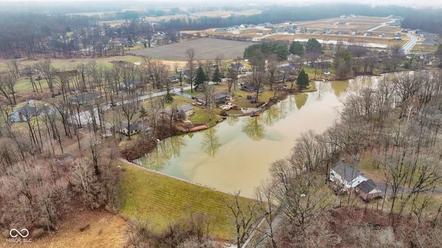 4242 Lakewood Court, Clayton, IN 46118