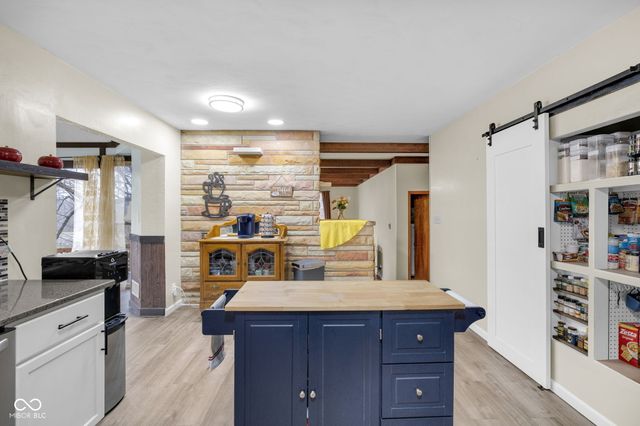 4242 Lakewood Court, Clayton, IN 46118