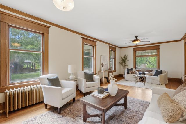 1732 Summit Avenue, Saint Paul, MN 55105
