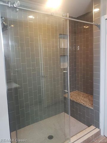 617 E 3rd Street, Royal Oak, MI 48067