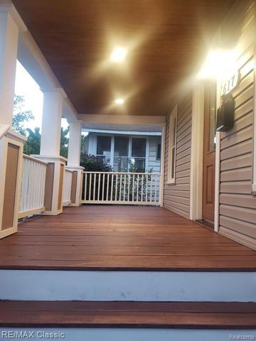 617 E 3rd Street, Royal Oak, MI 48067