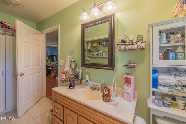 119 Seth Street, Roan Mountain, TN 37687