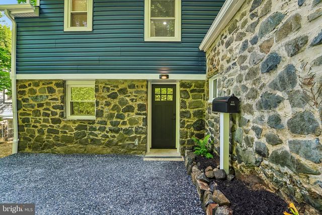 2502 PARKVIEW RD, Gwynn Oak, MD 21207