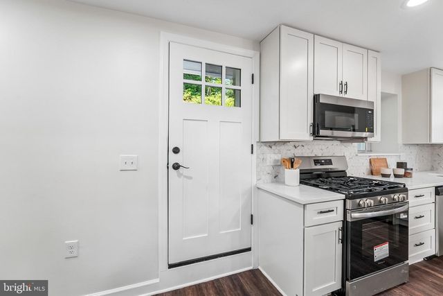 2502 PARKVIEW RD, Gwynn Oak, MD 21207