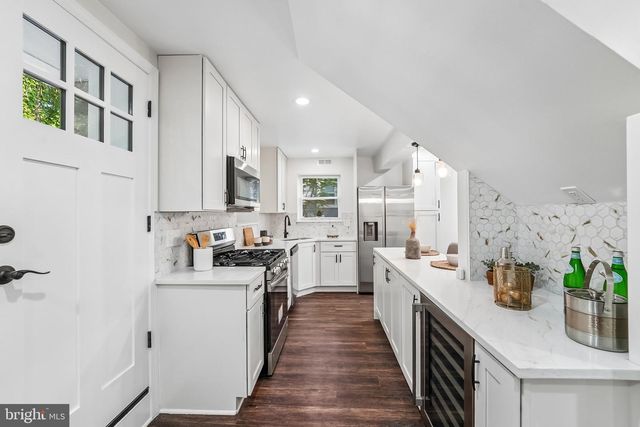 2502 PARKVIEW RD, Gwynn Oak, MD 21207