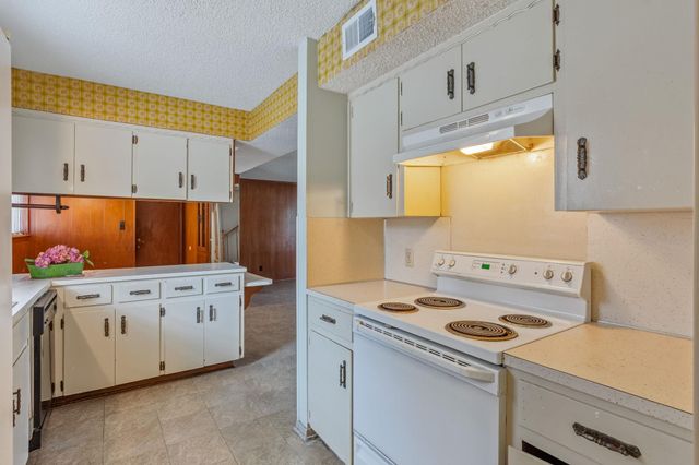 8401 Tecumseh DR, Austin, TX 78753