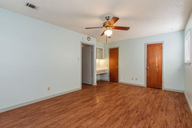 8401 Tecumseh DR, Austin, TX 78753