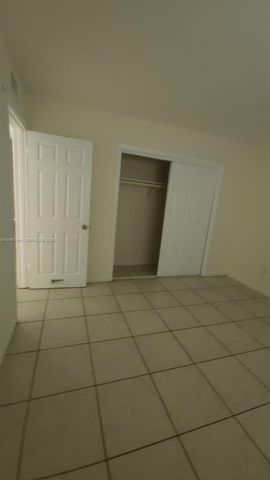 2121 NE 168th St 06, North Miami Beach, FL 33162