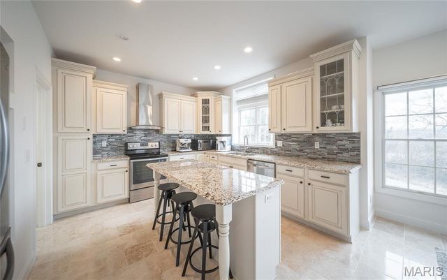 495 Countryside Drive, Rolla, MO 65401