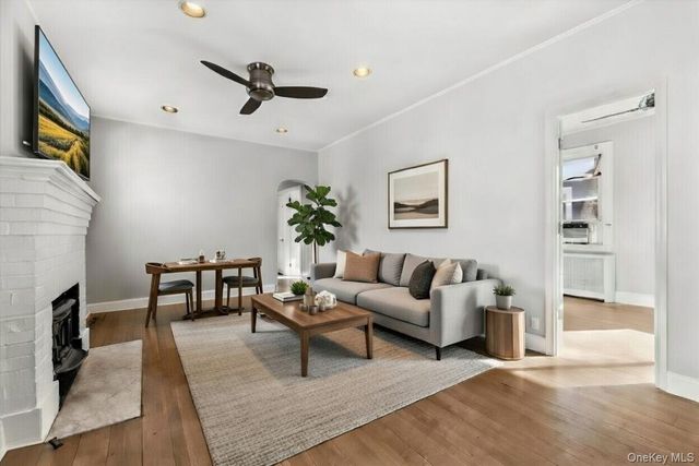 136 Taft Avenue, Long Beach, NY 11561