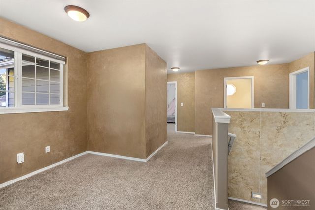 9115 Vancouver Drive NE, Lacey, WA 98516