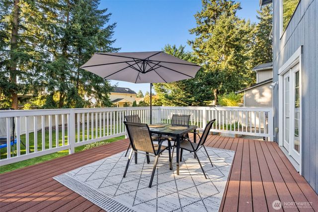 9115 Vancouver Drive NE, Lacey, WA 98516