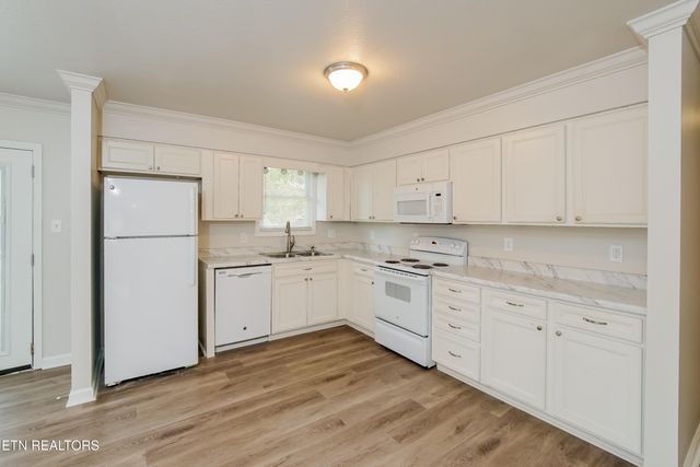 2823 Ithaca Drive, Knoxville, TN 37918