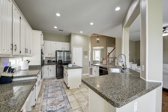 3622 Flagstone Drive, Carrollton, TX 75007