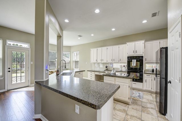 3622 Flagstone Drive, Carrollton, TX 75007