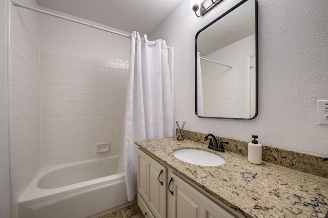 3622 Flagstone Drive, Carrollton, TX 75007