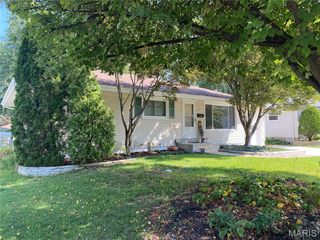 110 Eldorado Drive, Florissant, MO 63031