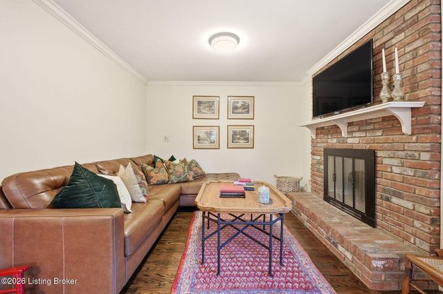 5204 Moccasin Trail, Louisville, KY 40207