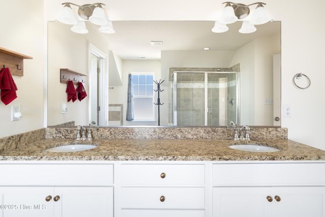 300 Farmstead Loop, Moyock, NC 27958