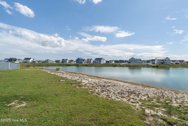 300 Farmstead Loop, Moyock, NC 27958