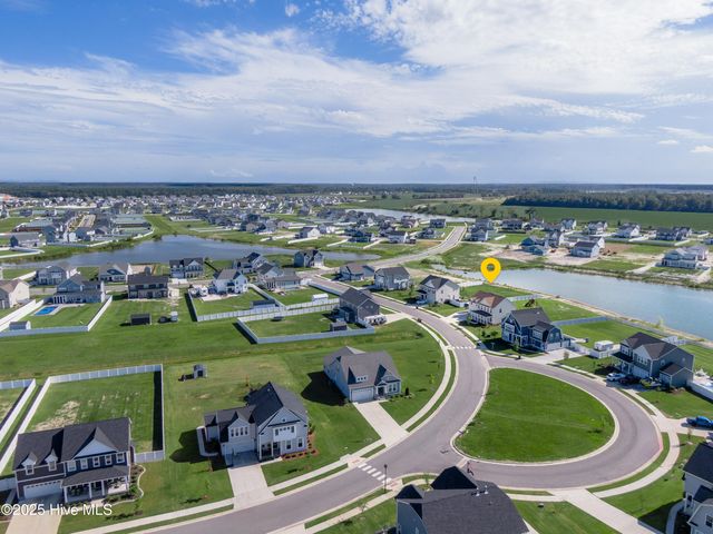 300 Farmstead Loop, Moyock, NC 27958