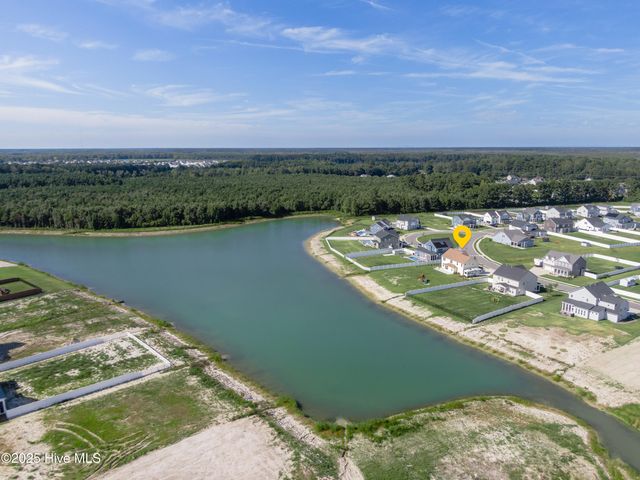 300 Farmstead Loop, Moyock, NC 27958