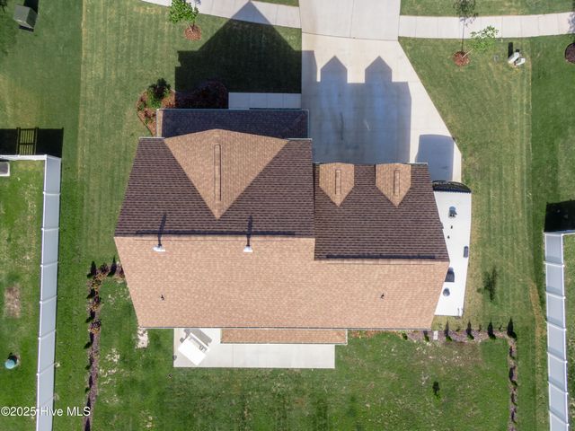 300 Farmstead Loop, Moyock, NC 27958