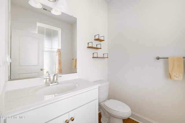 300 Farmstead Loop, Moyock, NC 27958