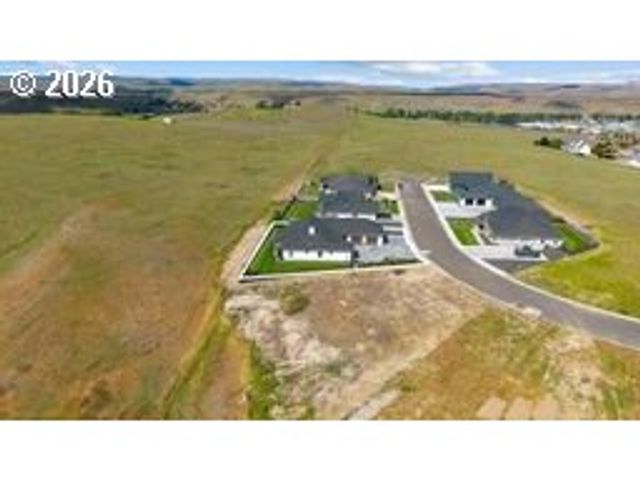 2106 Sw TAHOE Ave, Pendleton, OR 97801