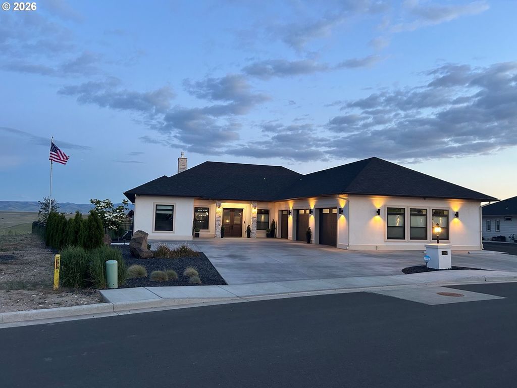 2106 Sw TAHOE Ave, Pendleton, OR 97801