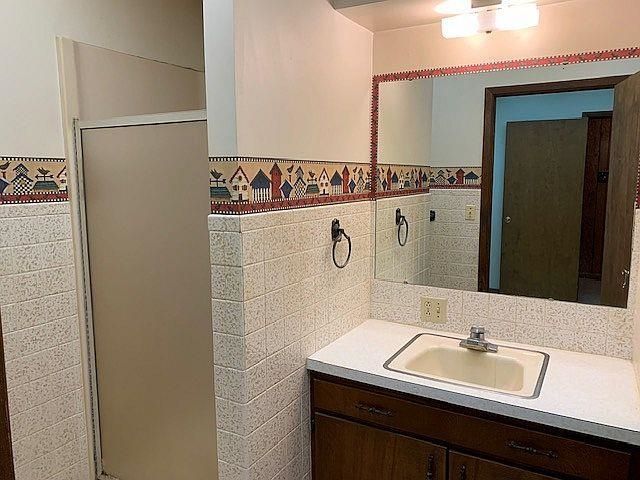 102 Cherry, Minneapolis, KS 67467