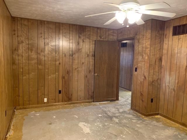 102 Cherry, Minneapolis, KS 67467