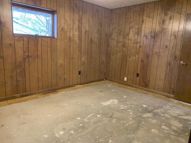 102 Cherry, Minneapolis, KS 67467