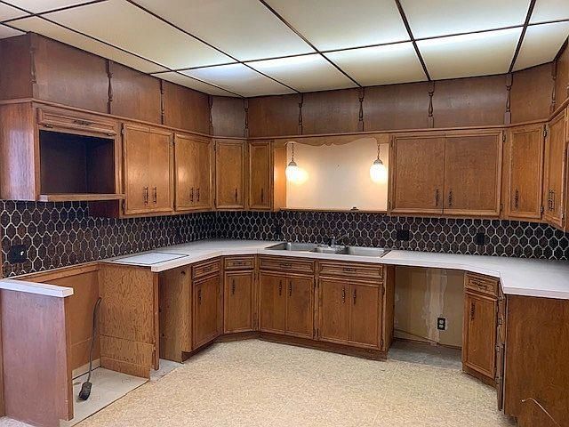 102 Cherry, Minneapolis, KS 67467